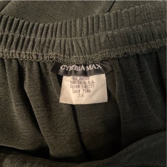 Cynthia Max Skirt - Picture 3 of 3